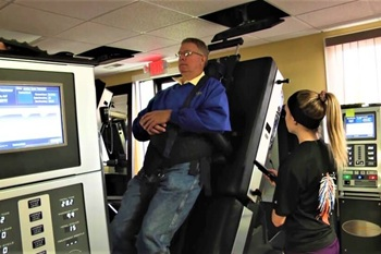 man-on-drx-9000-verticle
